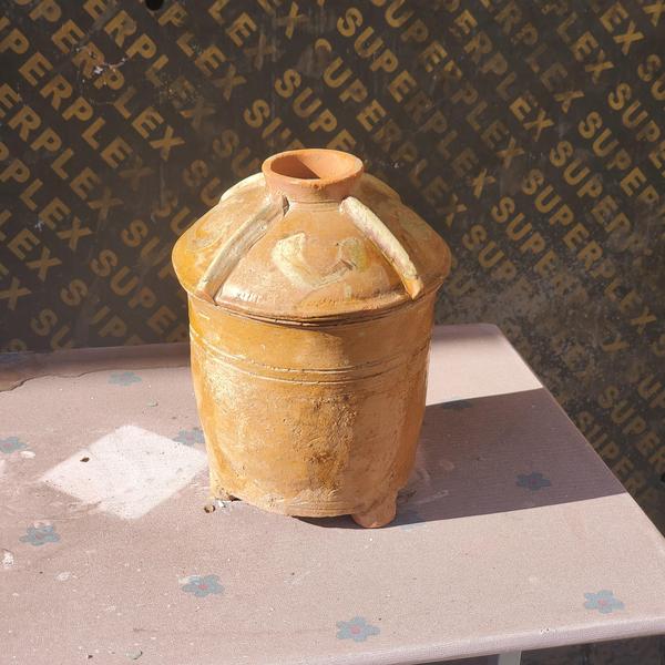古玩陶瓷秦漢時期的黃釉綠彩三足陶倉J0123拍賣，當前價格1680元