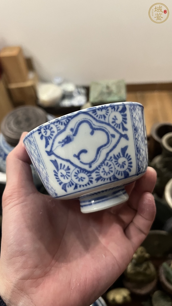 古玩陶瓷青花蓋碗真品鑒賞圖