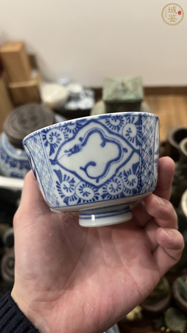 古玩陶瓷青花蓋碗真品鑒賞圖