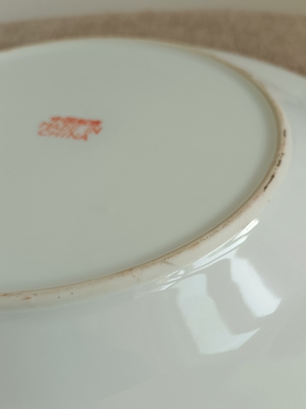 古玩陶瓷黃地粉彩蝴蝶花卉紋盤拍賣,當(dāng)前價(jià)格398元
