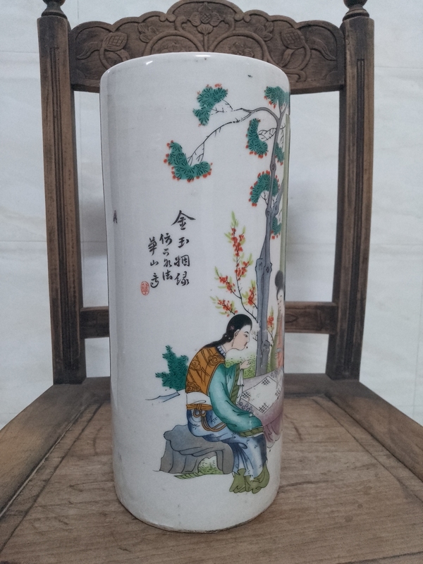 古玩陶瓷粉彩人物故事帽桶拍賣,當前價格1800元