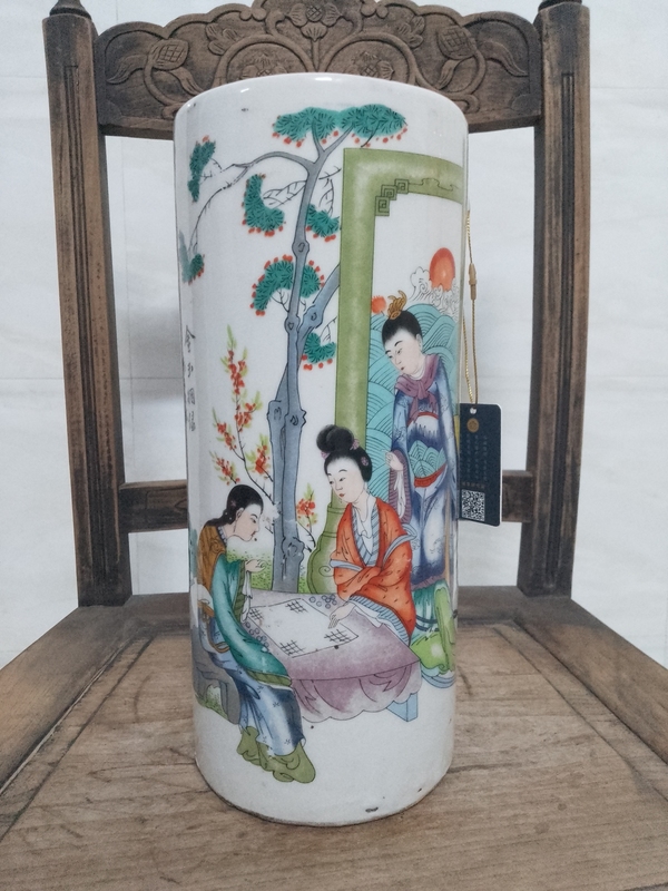 古玩陶瓷粉彩人物故事帽桶拍賣,當前價格1800元