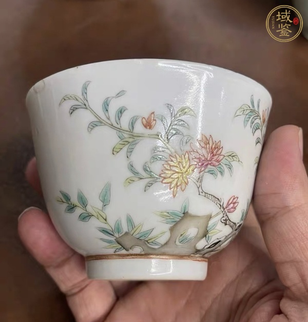 古玩陶瓷粉彩花鳥紋茶碗真品鑒賞圖