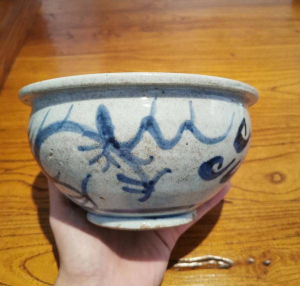 古玩陶瓷清中早期青花趕珠龍紋香爐拍賣,當前價格1000元
