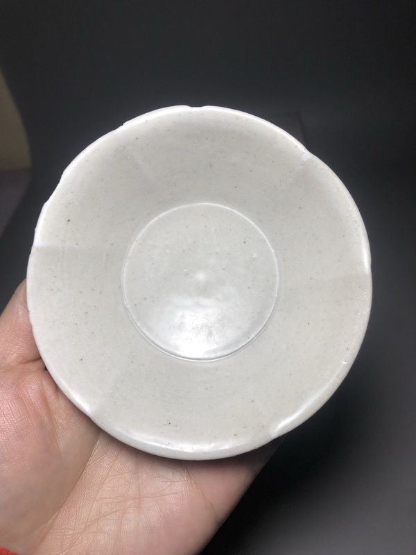 古玩陶瓷精品青白釉葵口茶盞拍賣,當(dāng)前價格0元