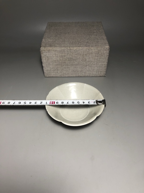 古玩陶瓷精品青白釉葵口茶盞拍賣,當(dāng)前價格0元