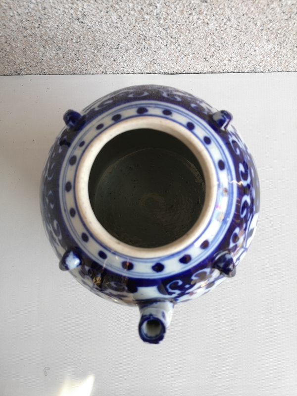 古玩陶瓷青花花卉紋茶壺拍賣,當前價格2200元