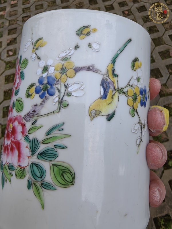 古玩玉器粉彩花卉筆筒 真品鑒賞圖