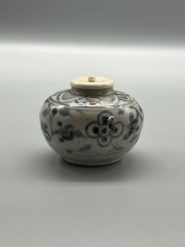 古玩陶瓷青花纏枝花卉紋水盂拍賣,當(dāng)前價格2800元