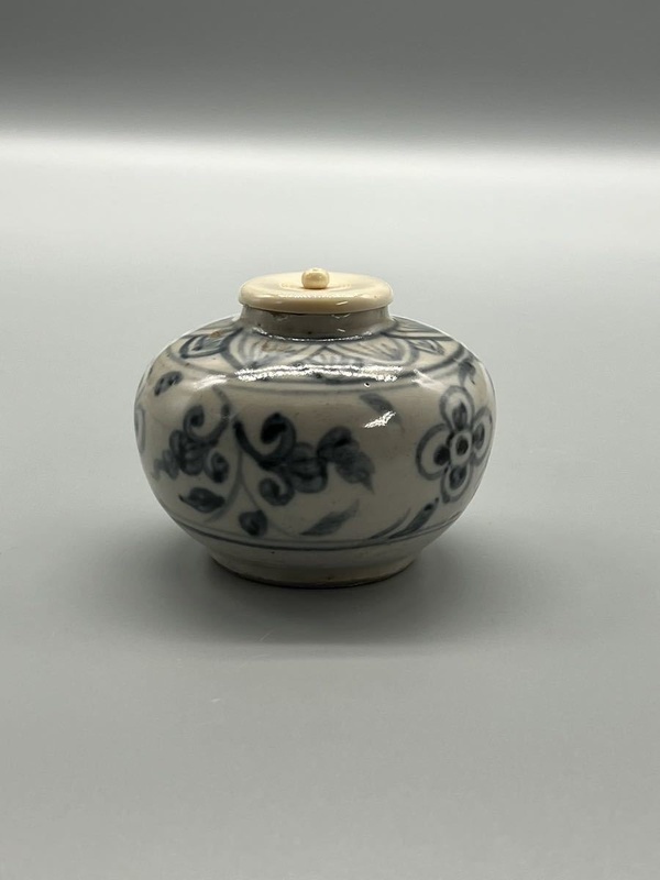 古玩陶瓷青花纏枝花卉紋水盂拍賣,當(dāng)前價格2800元