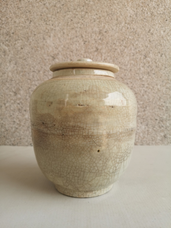 古玩陶瓷哥釉蓋罐拍賣,當(dāng)前價(jià)格858元