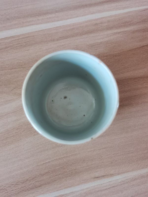 古玩轉(zhuǎn)賣青釉茶杯拍賣，當前價格450元