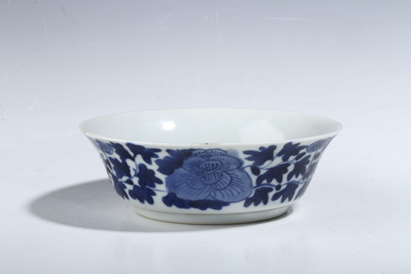 古玩陶瓷晚清·青花纏枝牡丹紋碗拍賣,當(dāng)前價格2100元