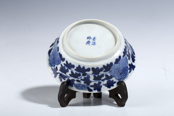 古玩陶瓷晚清·青花纏枝牡丹紋碗拍賣,當(dāng)前價格2100元