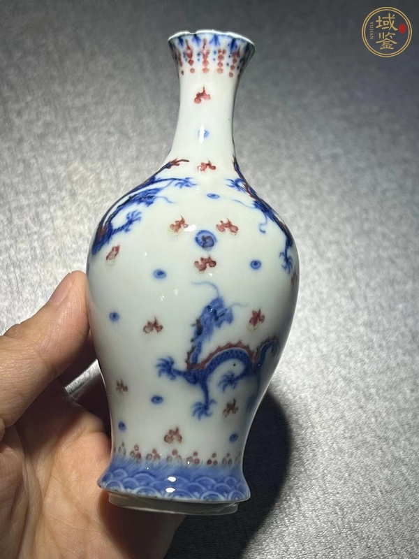 古玩陶瓷青花釉里紅云龍紋撇口瓶真品鑒賞圖