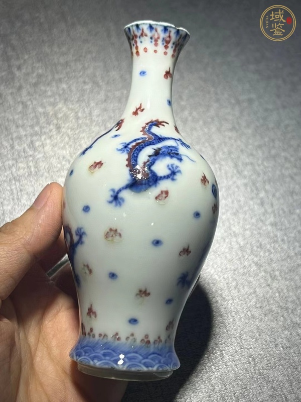 古玩陶瓷青花釉里紅云龍紋撇口瓶真品鑒賞圖