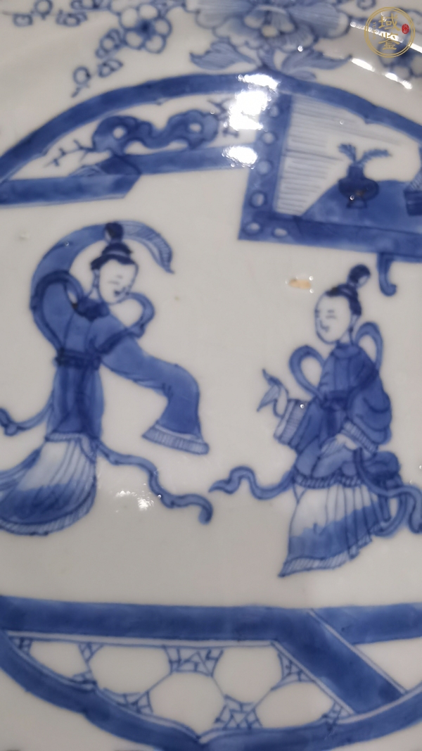 古玩陶瓷青花二喬圖折沿盤真品鑒賞圖