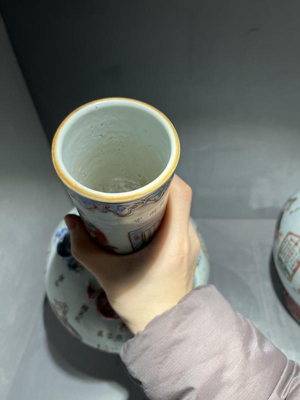 古玩陶瓷粉彩貼塑無雙譜瓶拍賣,當前價格120000元