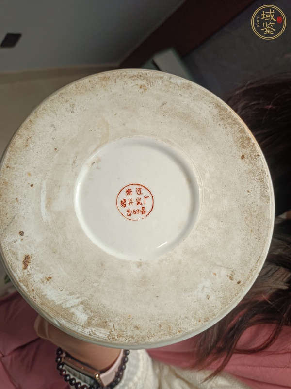 古玩陶瓷粉彩花卉紋提粱壺真品鑒賞圖