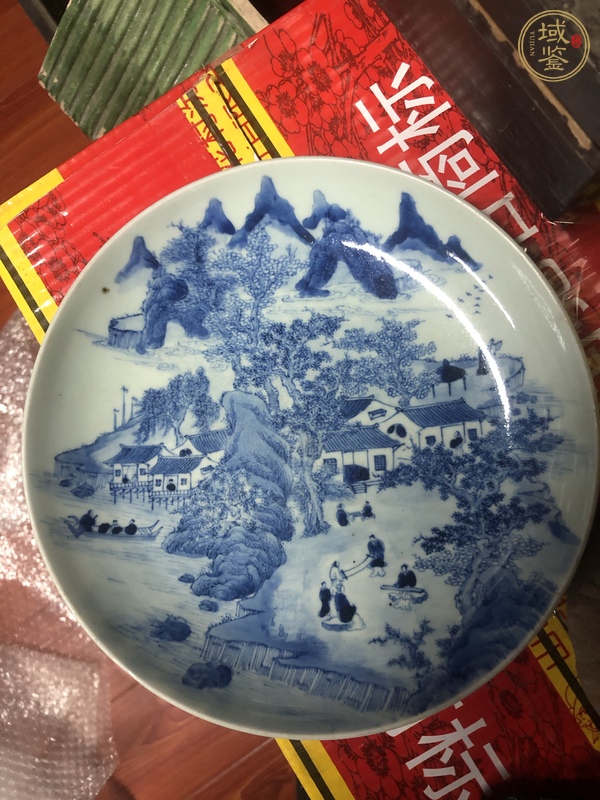 古玩陶瓷山水人物青花盤真品鑒賞圖