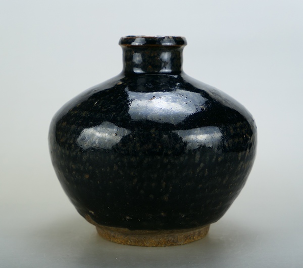 古玩陶瓷明代.油滴釉高領罐(1368年-1644年)拍賣,當前價格3600元