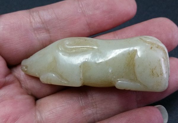 古玩玉器和田玉雕“臥豬”把件拍賣,當(dāng)前價格480元