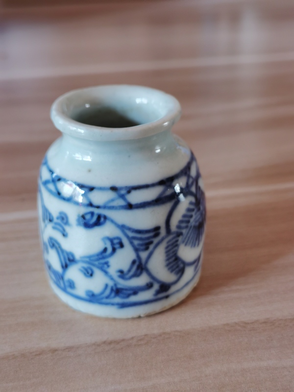 古玩陶瓷青花纏枝花卉水盂拍賣,當前價格498元