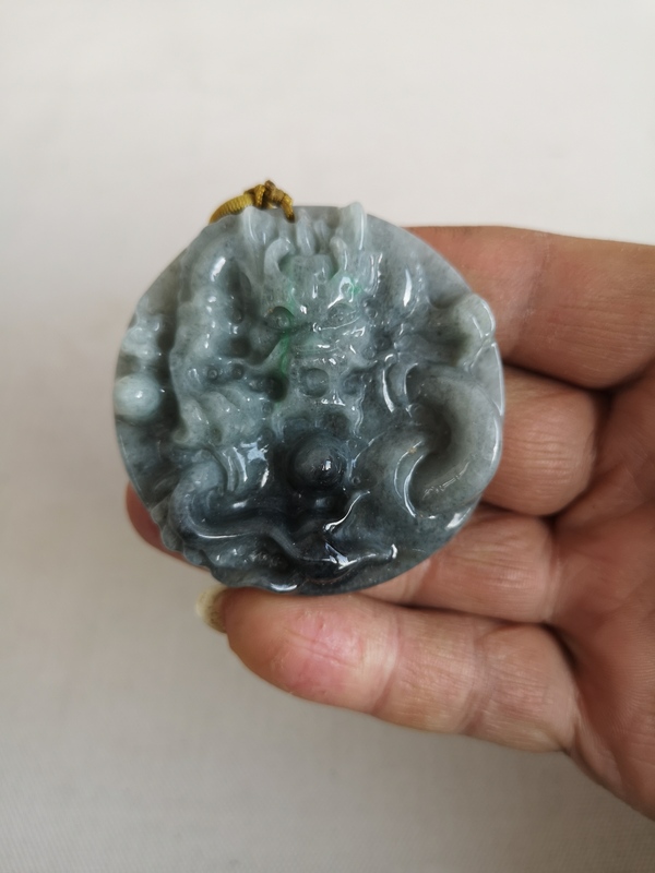 古玩玉器龍牌子拍賣,當前價格450元