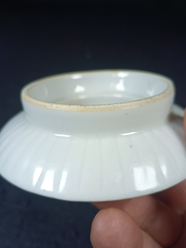 古玩陶瓷(全美品)光緒淺絳彩山水人物瓜棱茶碗拍賣,當前價格388元