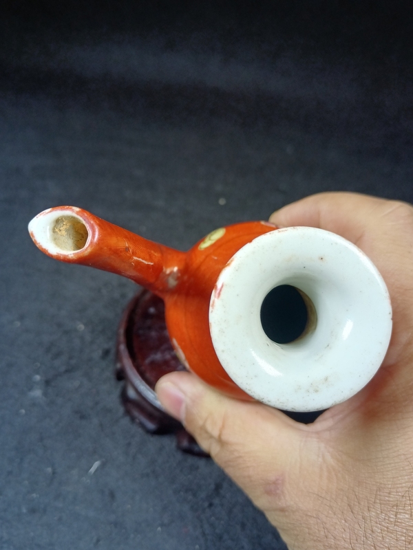 古玩陶瓷(全品)晚清**紅粉彩花卉暗八仙酒壺景德鎮窯拍賣,當前價格800元