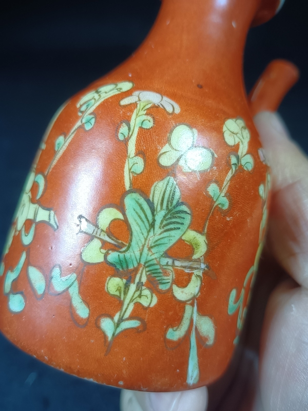 古玩陶瓷(全品)晚清**紅粉彩花卉暗八仙酒壺景德鎮窯拍賣,當前價格800元