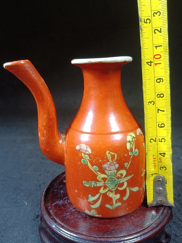 古玩陶瓷(全品)晚清**紅粉彩花卉暗八仙酒壺景德鎮窯拍賣,當前價格800元