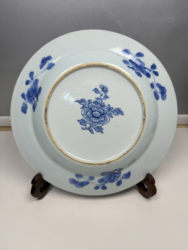 古玩陶瓷康熙·青花西廂記紋折沿盤拍賣,當前價格5500元