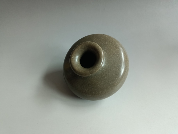 古玩陶瓷元代精品龍泉青瓷水盂拍賣,當(dāng)前價(jià)格3980元