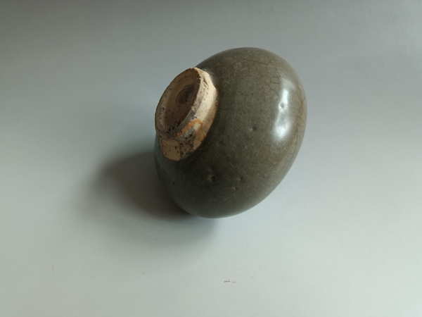 古玩陶瓷元代精品龍泉青瓷水盂拍賣,當(dāng)前價(jià)格3980元