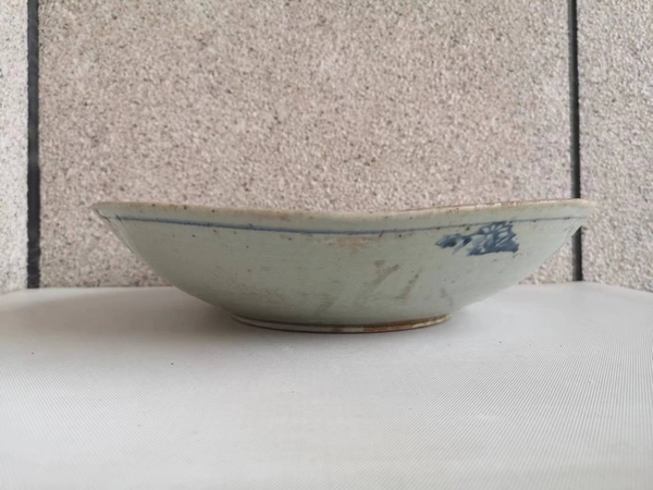 古玩陶瓷青花花卉紋盤(pán)拍賣,當(dāng)前價(jià)格998元