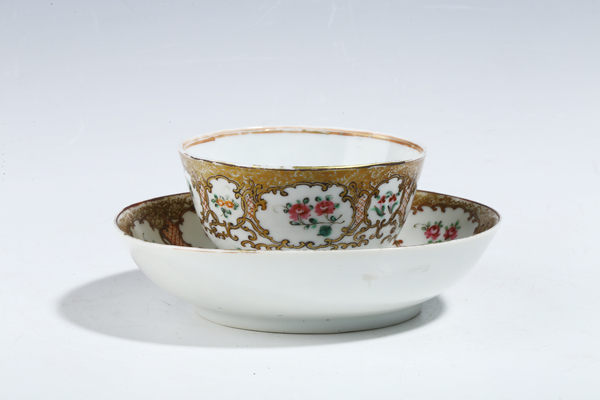 古玩陶瓷粉彩花卉杯碟拍賣,當(dāng)前價(jià)格2888元