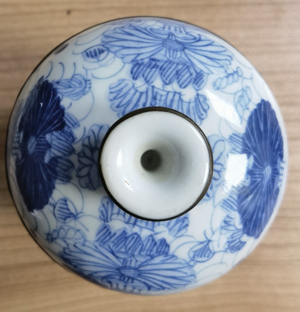古玩陶瓷荷塘清趣圖青花蓋缸拍賣(mài),當(dāng)前價(jià)格980元