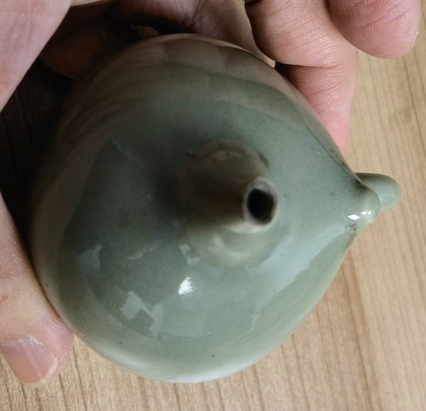 古玩陶瓷青釉倒流壺拍賣,當前價格198元