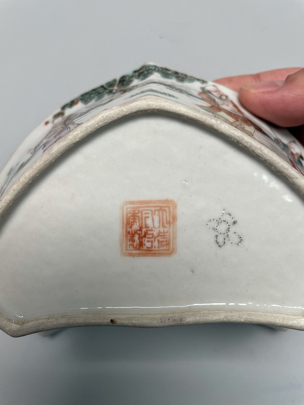 古玩陶瓷清·同治 本朝款細路粉彩八仙人物供盤拍賣,當前價格2280元