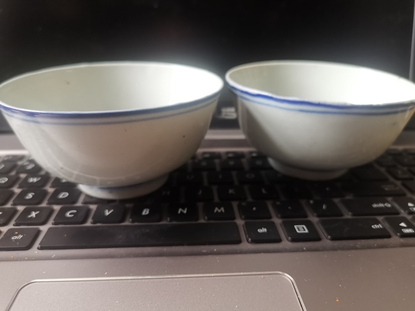 古玩陶瓷青花線條紋茶碗拍賣(mài),當(dāng)前價(jià)格999元