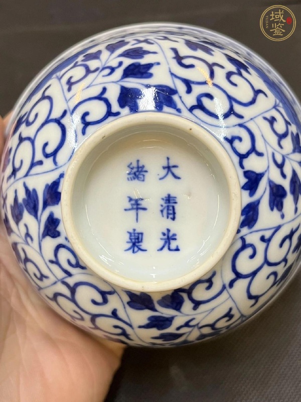 古玩陶瓷青花纏枝牡丹紋碗真品鑒賞圖