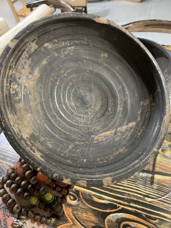古玩陶瓷戰(zhàn)漢館藏級(jí)精品灰陶磨光大豆罐拍賣(mài),當(dāng)前價(jià)格5800元