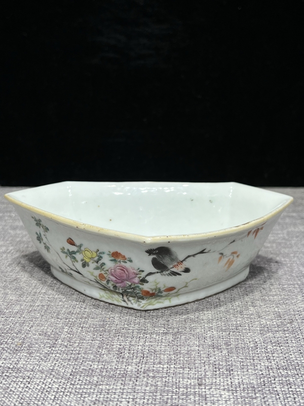 古玩陶瓷粉彩花鳥詩文攢盤拍賣,當前價格1500元