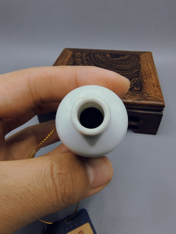 古玩陶瓷晚清細路?青花人物山水樓閣紋鼻煙壺拍賣,當前價格3500元