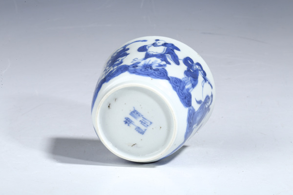 古玩陶瓷晚清·青花八仙人物紋碗拍賣,當前價格2688元