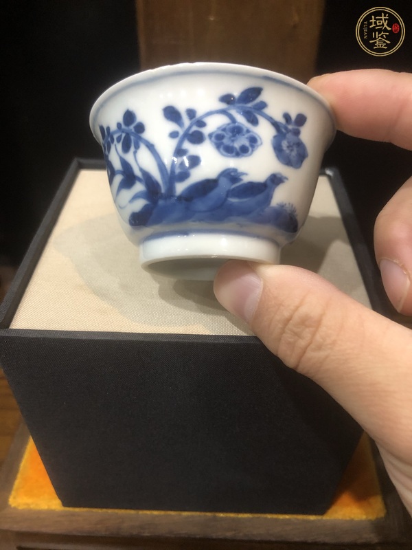 古玩陶瓷青花安居樂業(yè)品茗杯真品鑒賞圖