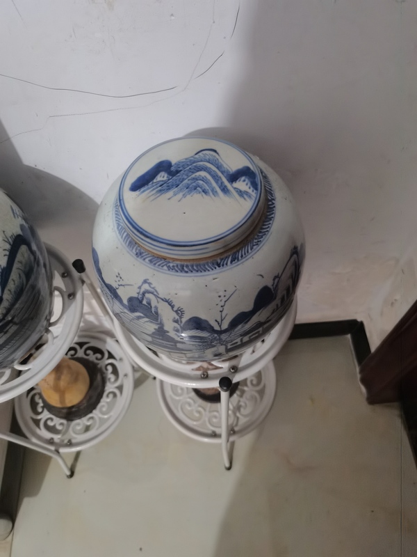 古玩陶瓷乾隆亭臺樓閣山水罐帶大號。有蓋子漂亮的很。拍賣,當前價格3555元