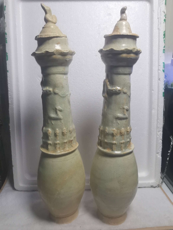 古玩陶瓷青白釉貼塑人物龍紋長頸瓶拍賣,當(dāng)前價(jià)格999元