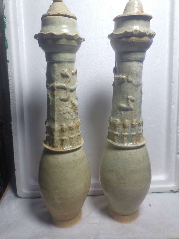 古玩陶瓷青白釉貼塑人物龍紋長頸瓶拍賣,當(dāng)前價(jià)格999元
